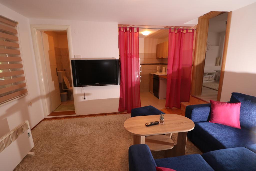 Apartment Vremeplov Travnik Bagian luar foto